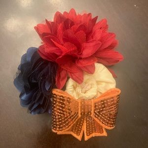 Floral & sequin bow hairpiece